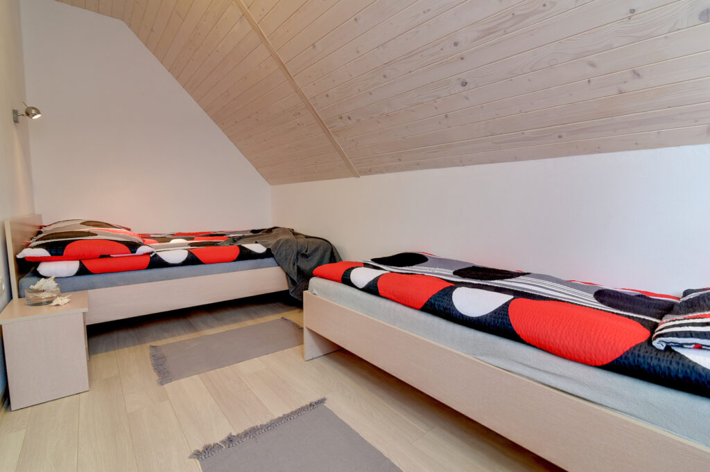 Domek bliźniak 6-osobowy