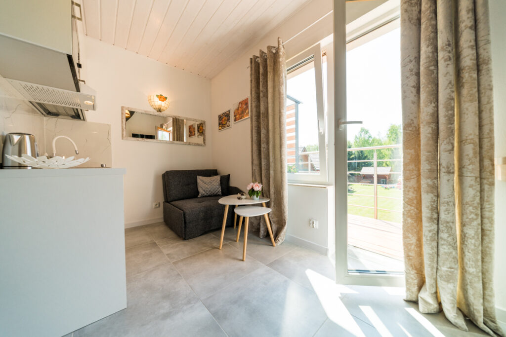 Apartament dwupoziomowy 3-osobowy z balkonem