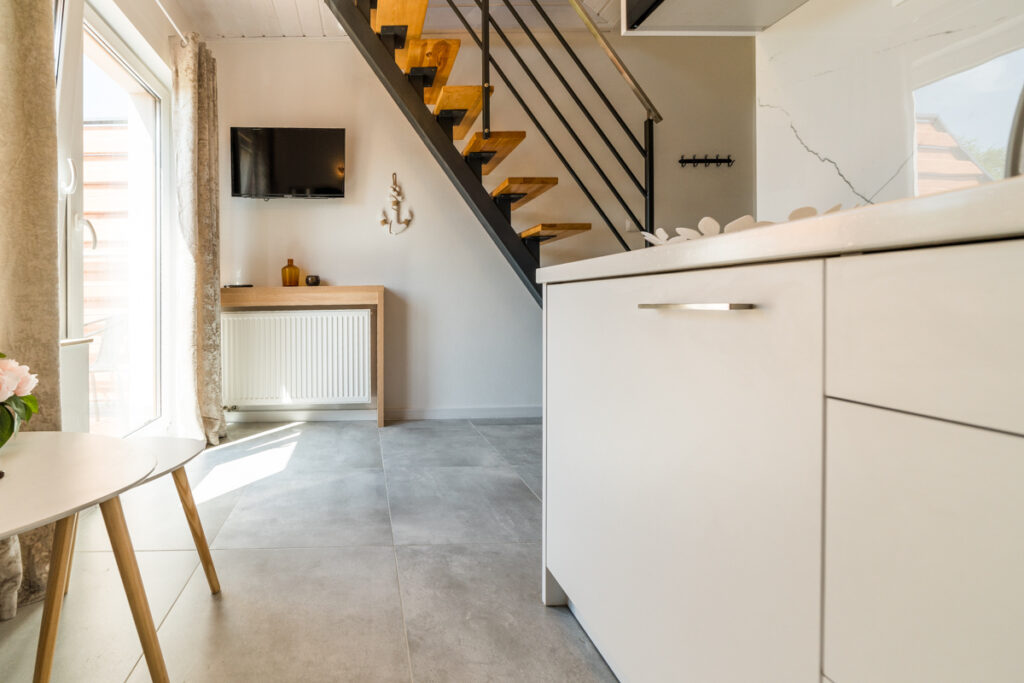 Apartament dwupoziomowy 3-osobowy z balkonem